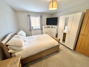 Bedroom- click for photo gallery
